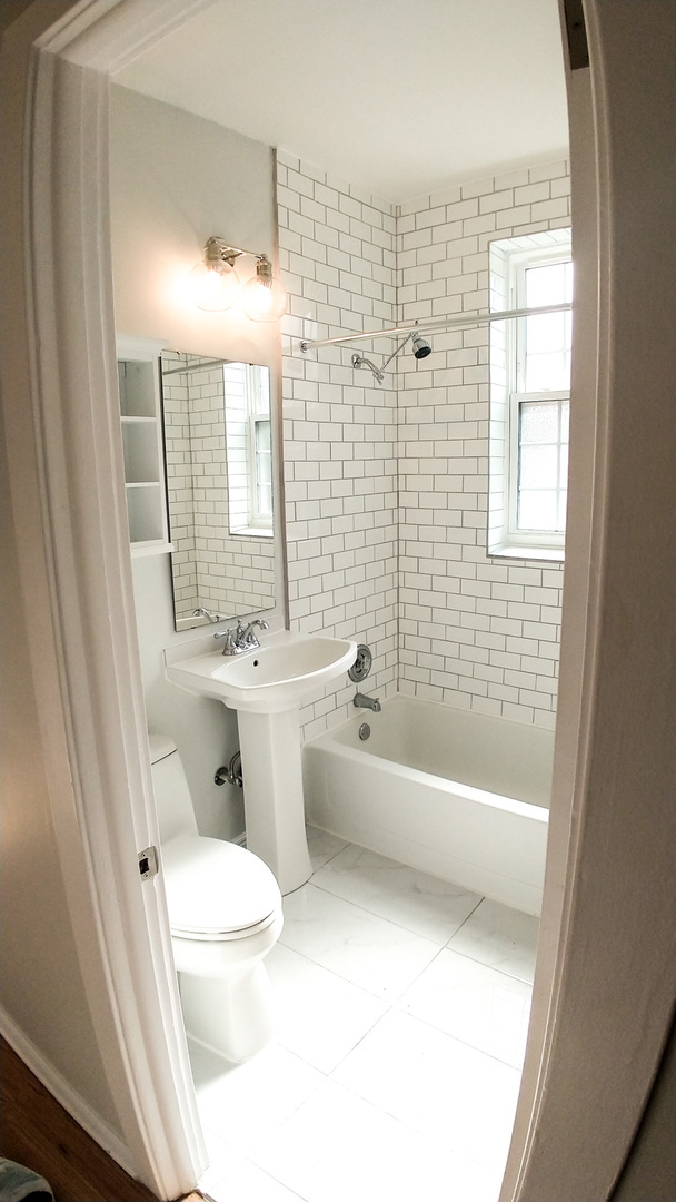 4316 N CLARENDON Avenue Unit: 1610