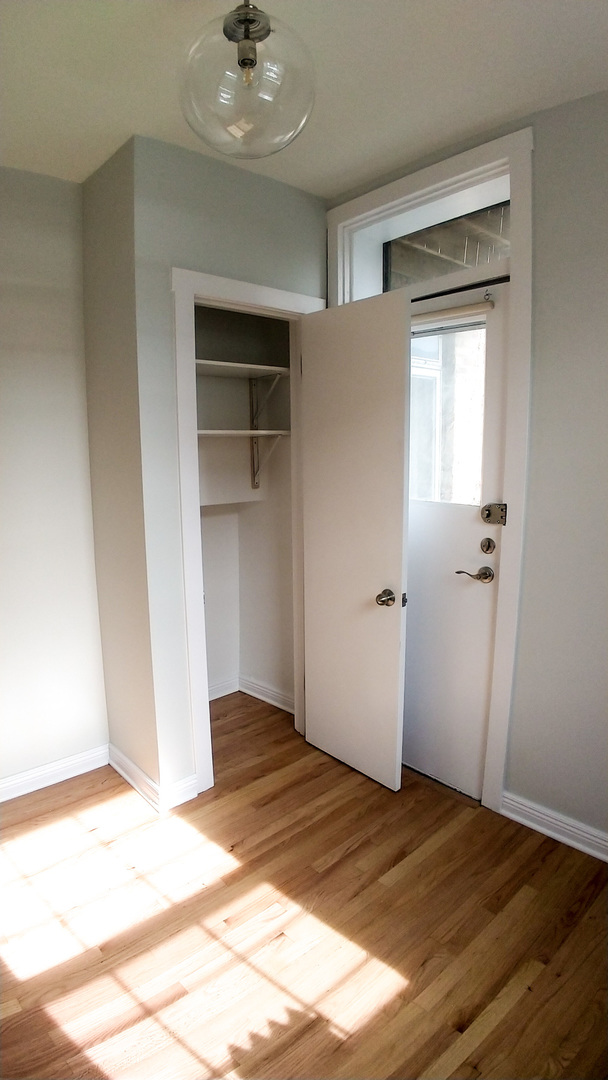 4316 N CLARENDON Avenue Unit: 1610