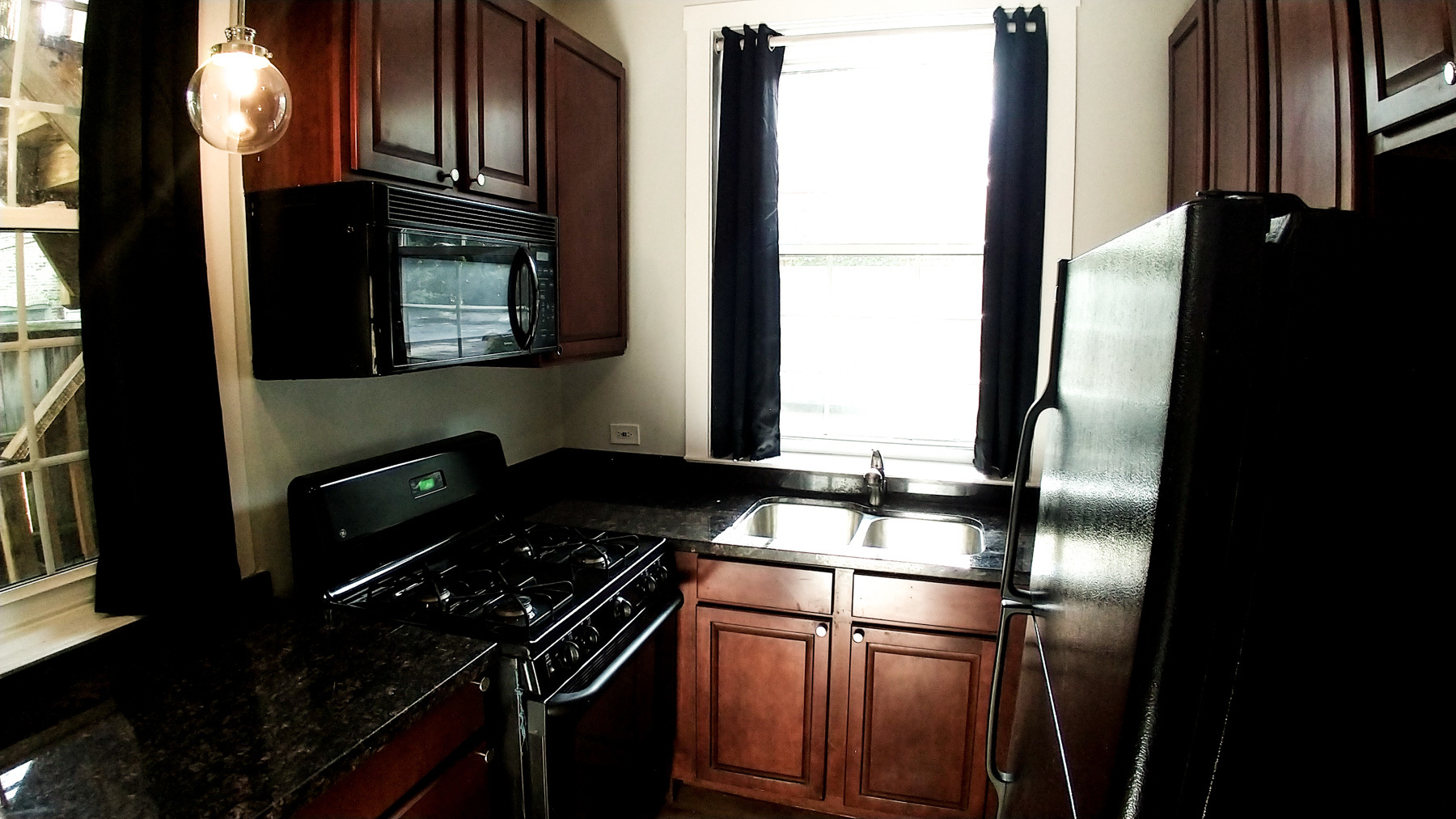 4316 N CLARENDON Avenue Unit: 1610