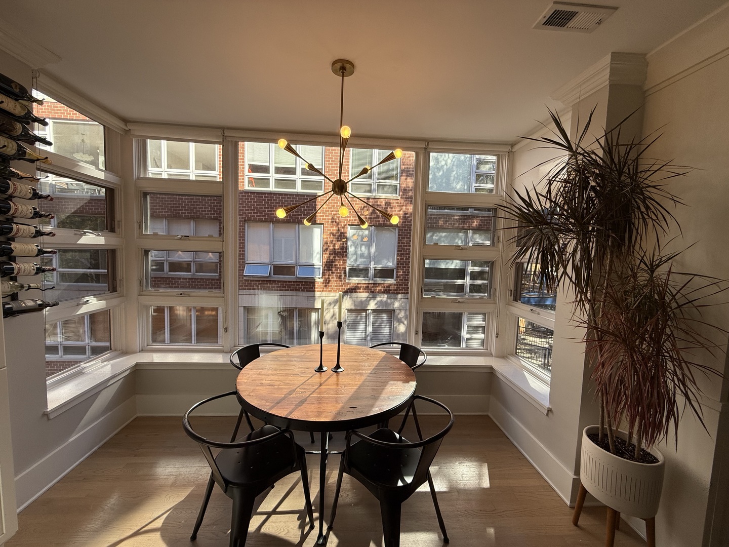 27 N Racine Avenue Unit: 421