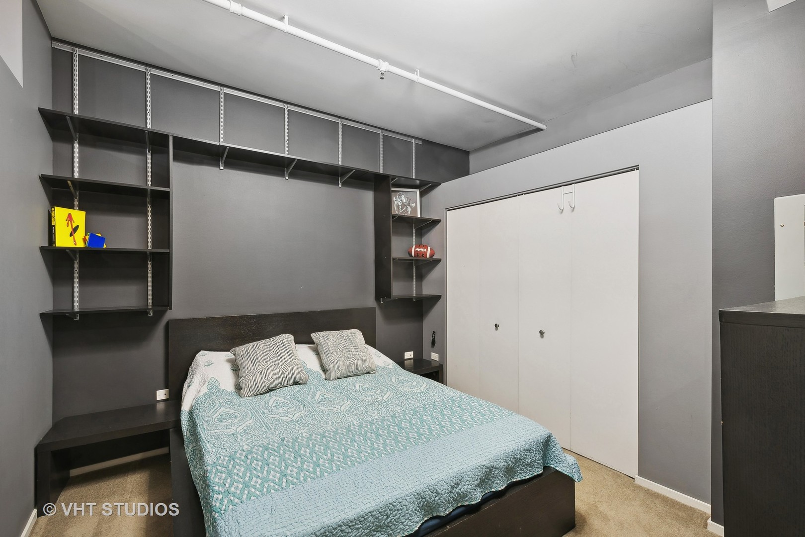 6 E Monroe Street Unit: 1003