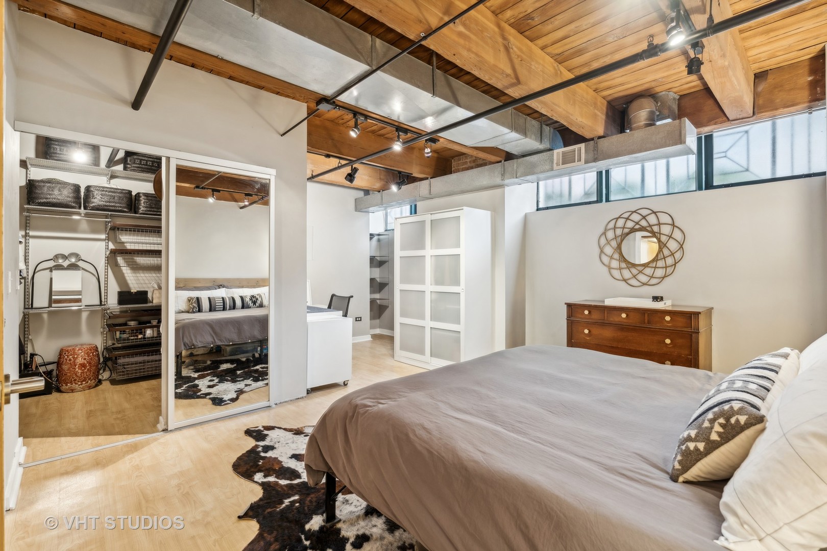 701 W Jackson Boulevard Unit: 106