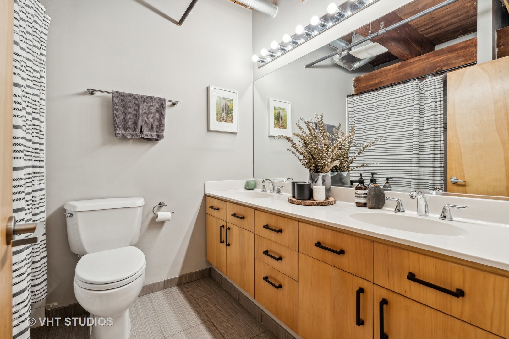 701 W Jackson Boulevard Unit: 106