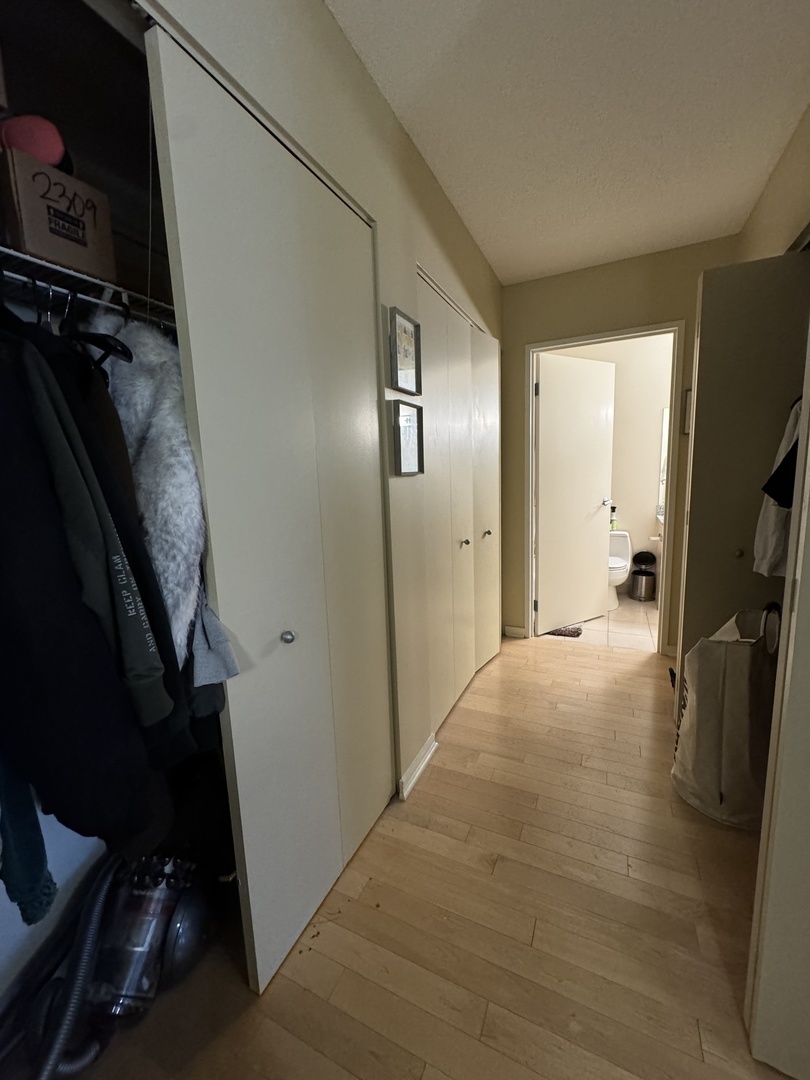 512 N Mcclurg Court Unit: 2309