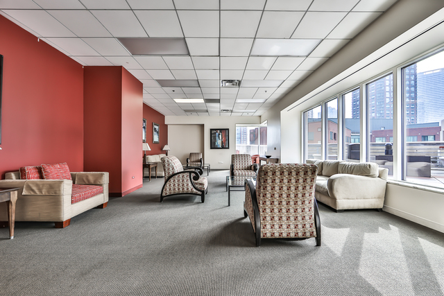 512 N Mcclurg Court Unit: 2309