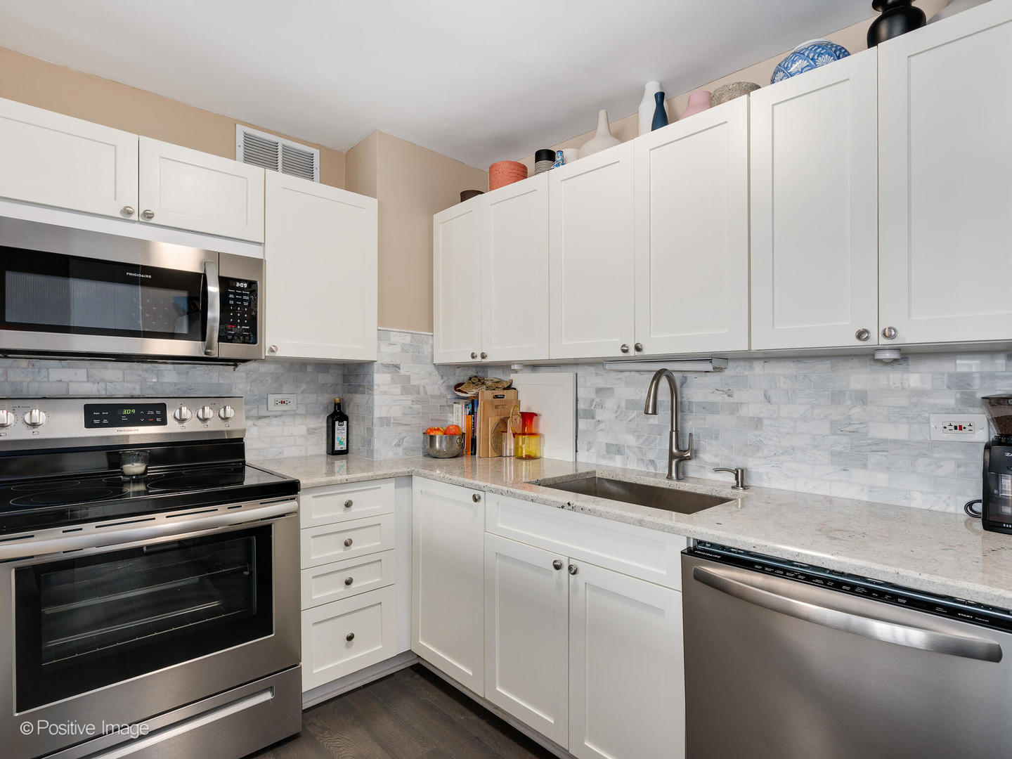 33 E Cedar Street Unit: 7G