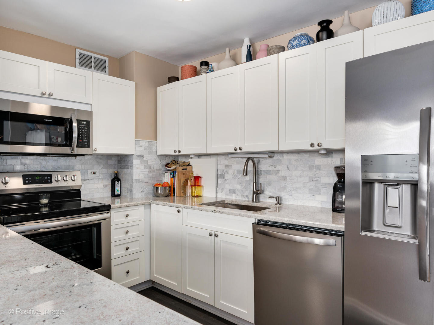 33 E Cedar Street Unit: 7G