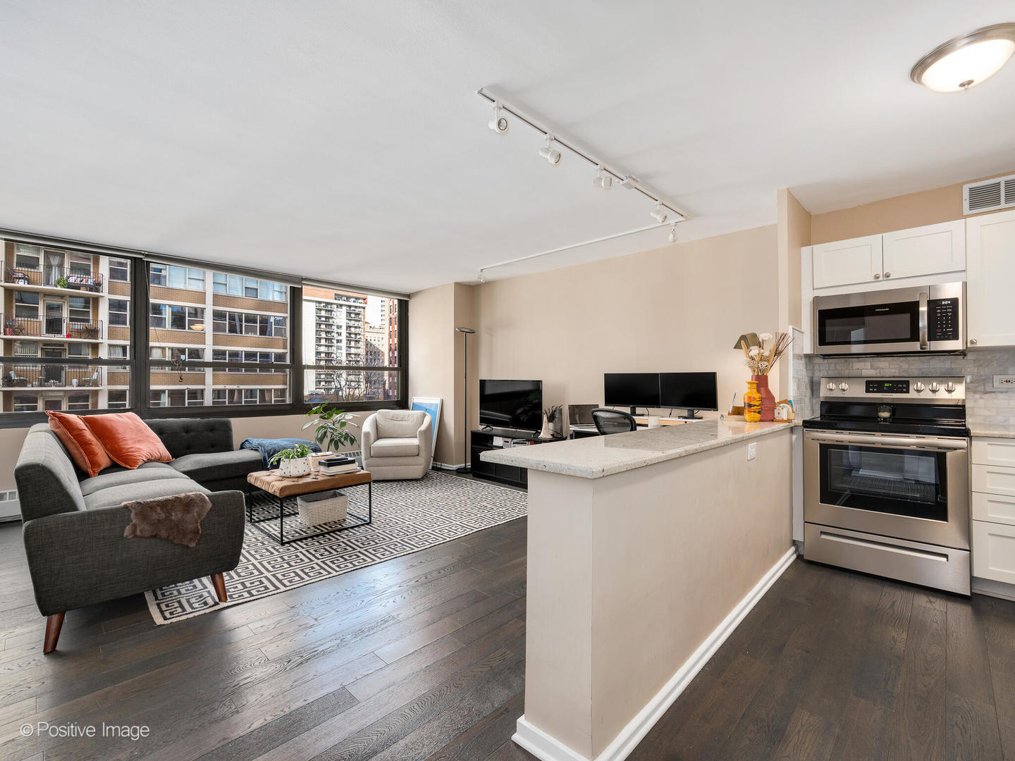 33 E Cedar Street Unit: 7G