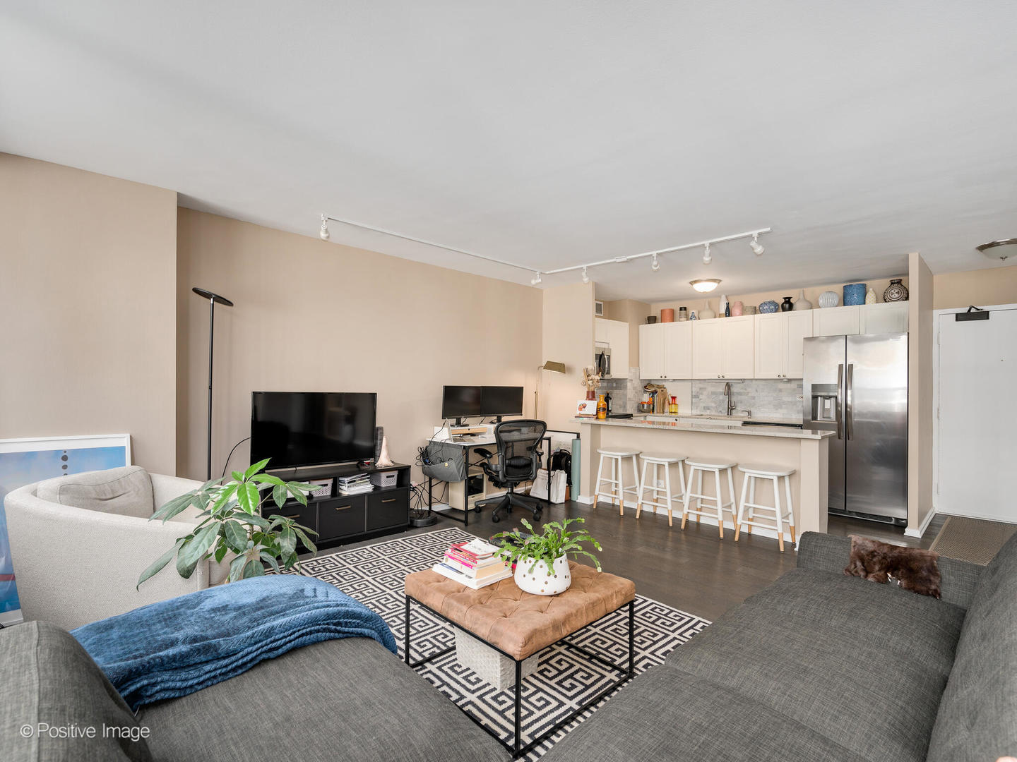 33 E Cedar Street Unit: 7G