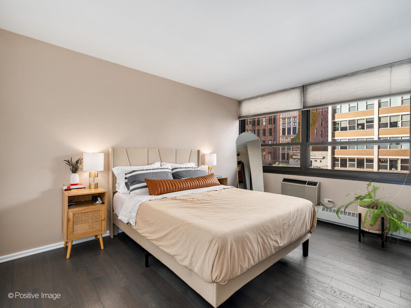 33 E Cedar Street Unit: 7G