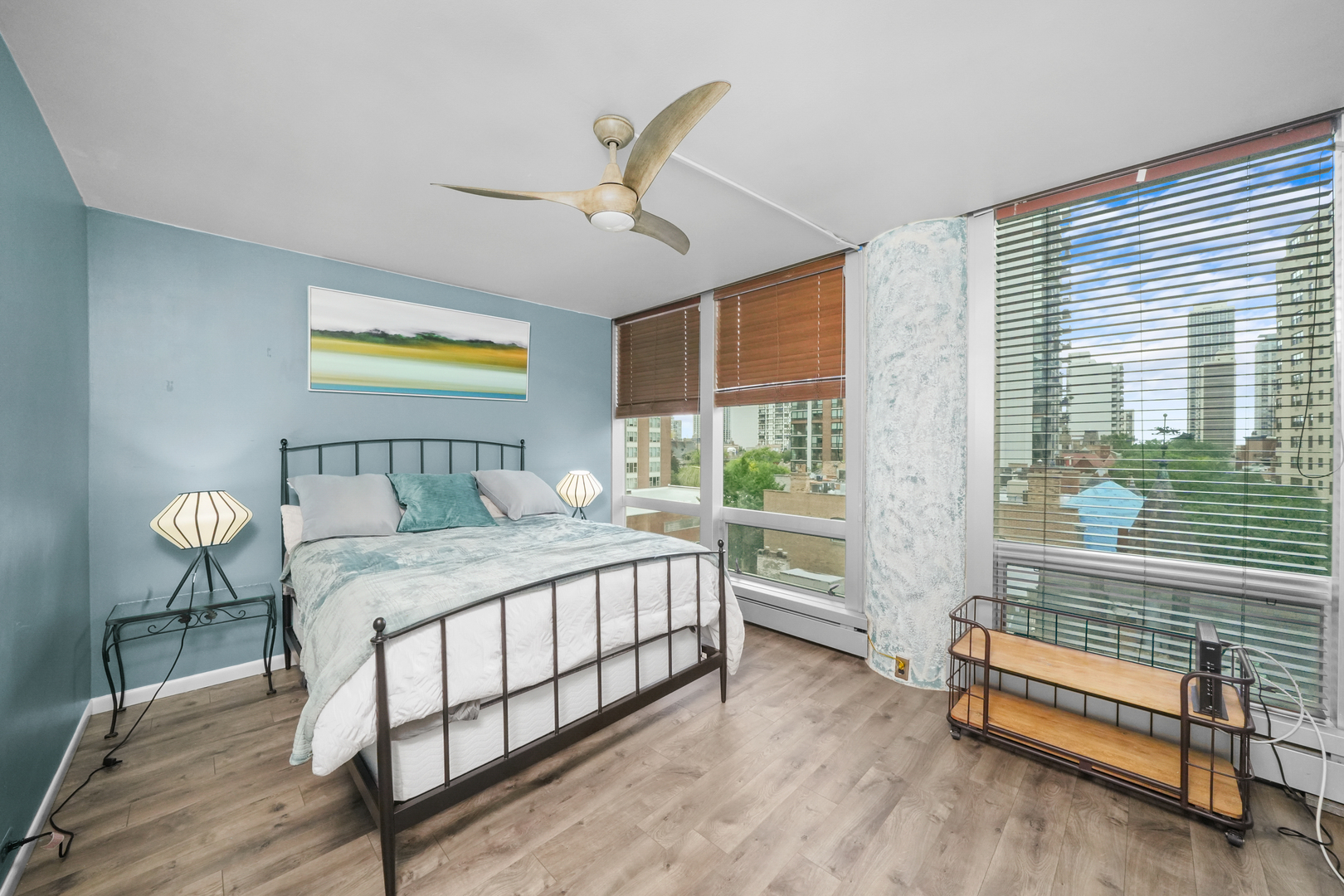 1300 N Astor Street Unit: 7B