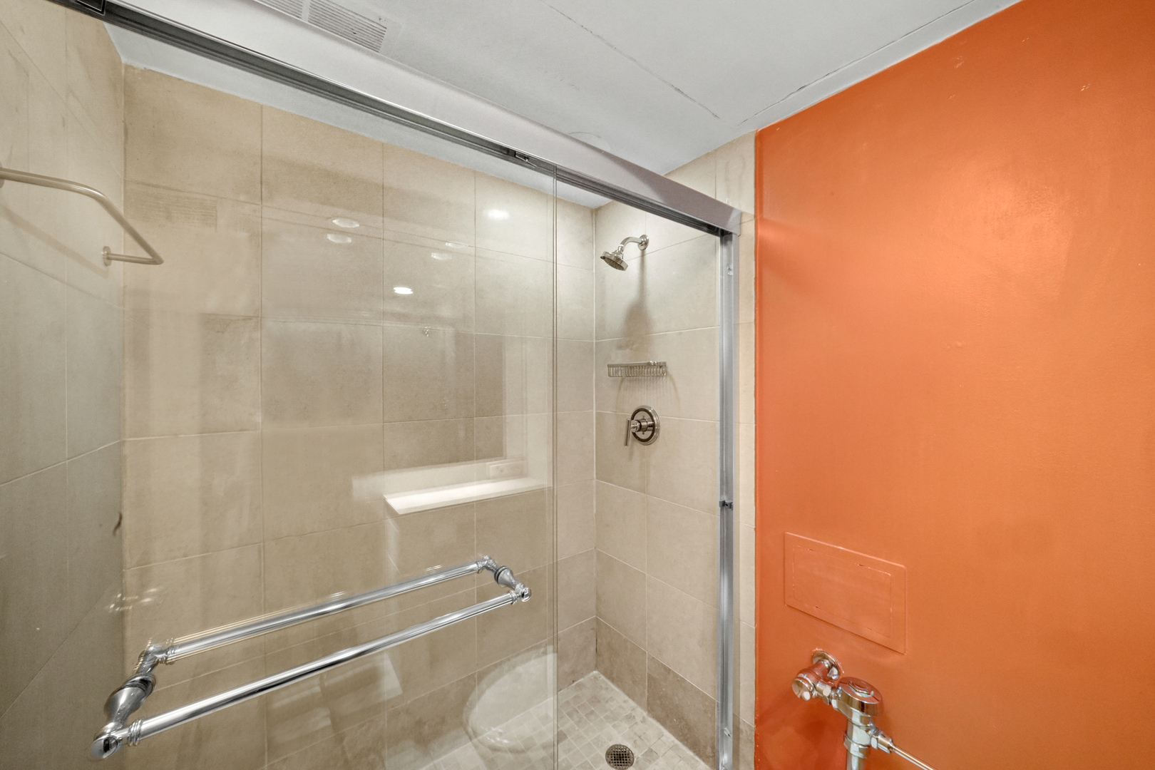 1300 N Astor Street Unit: 7B