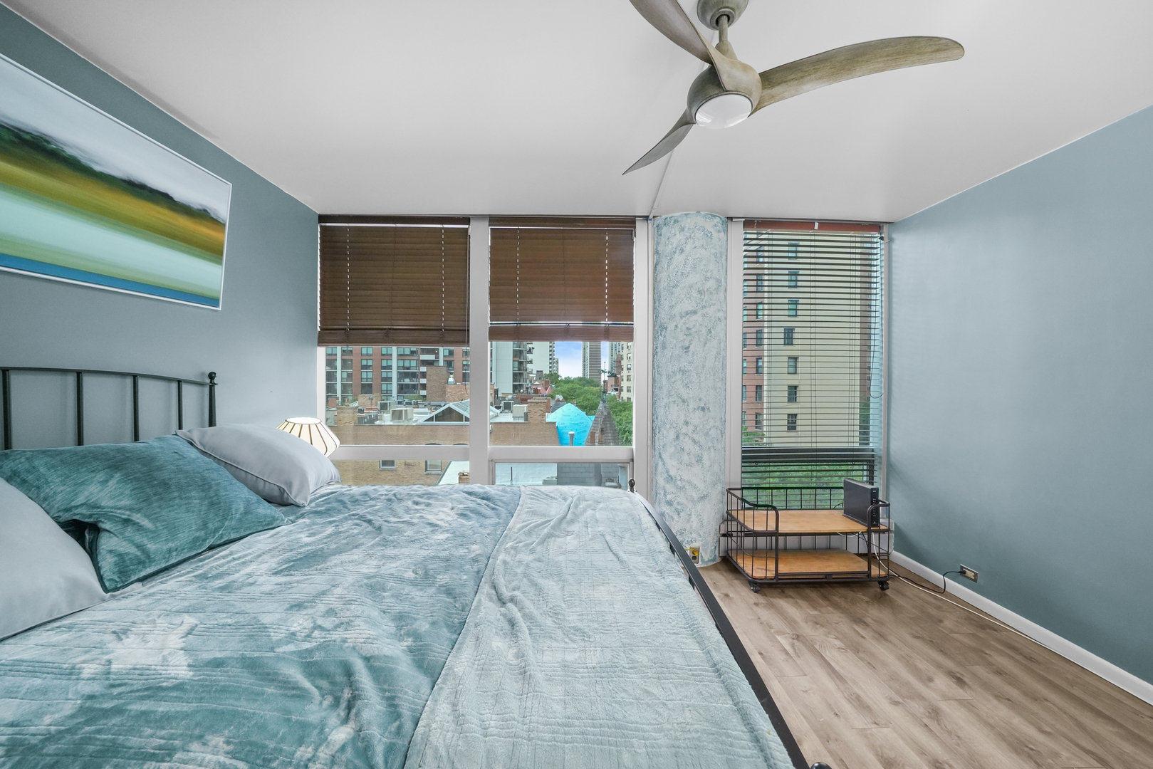 1300 N Astor Street Unit: 7B