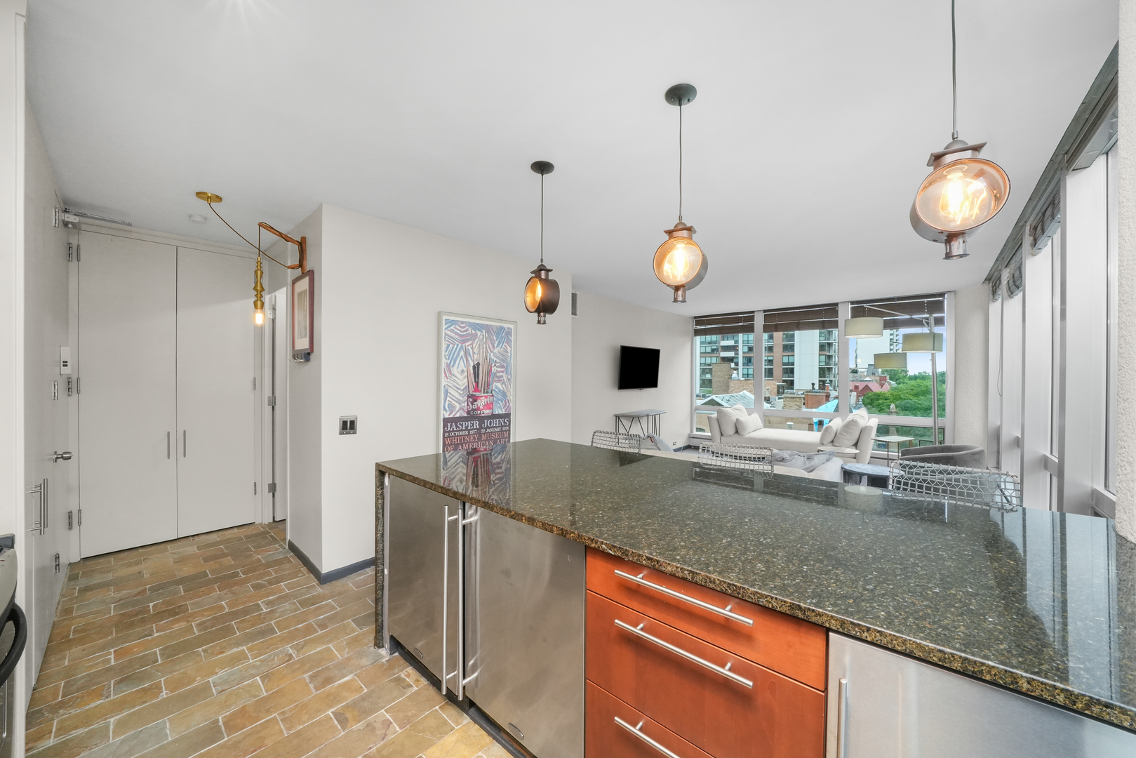 1300 N Astor Street Unit: 7B
