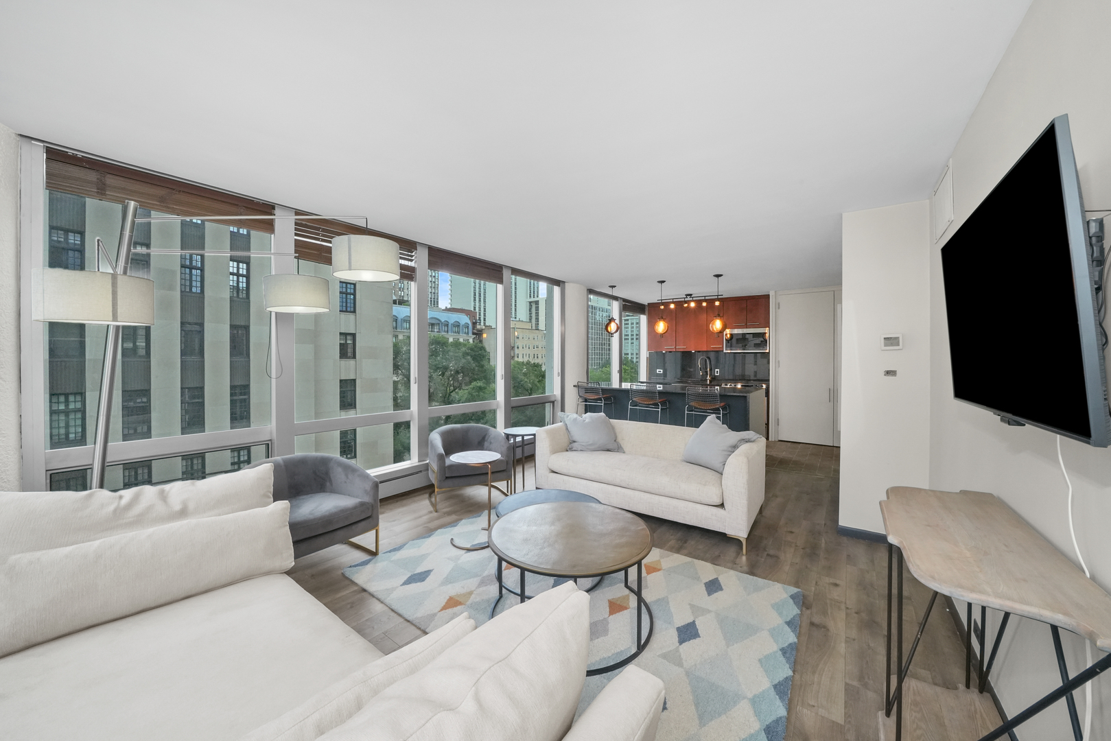 1300 N Astor Street Unit: 7B
