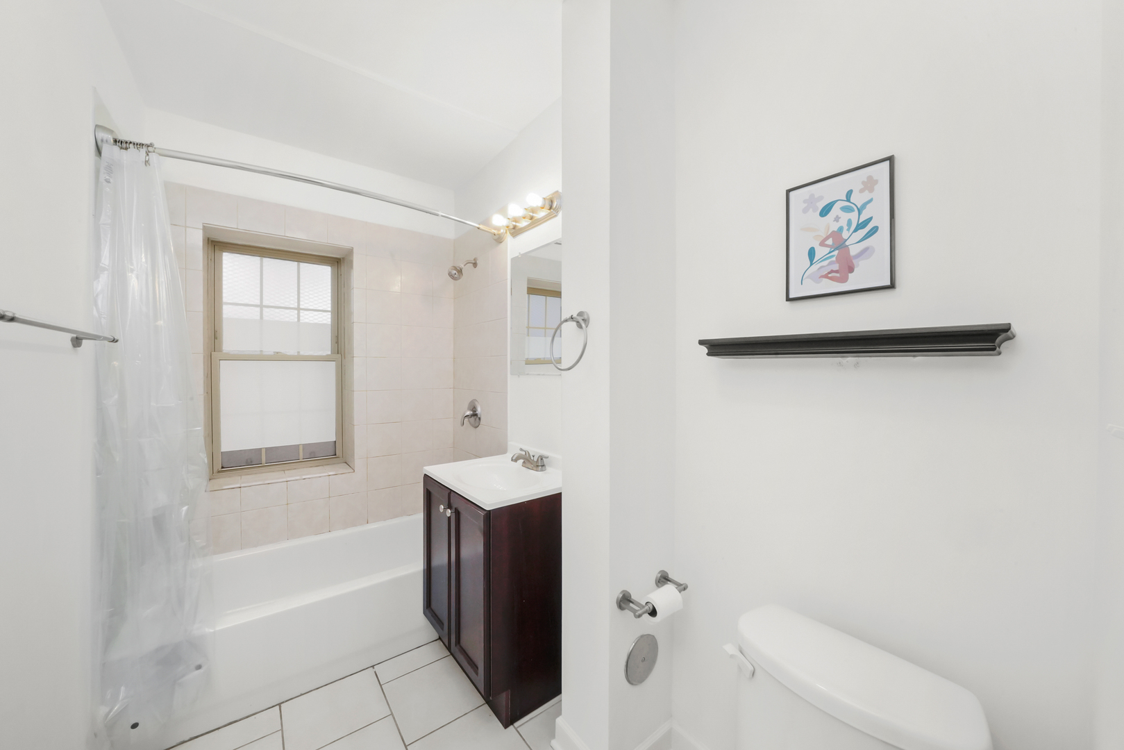 3337 N Lamon Avenue Unit: 1
