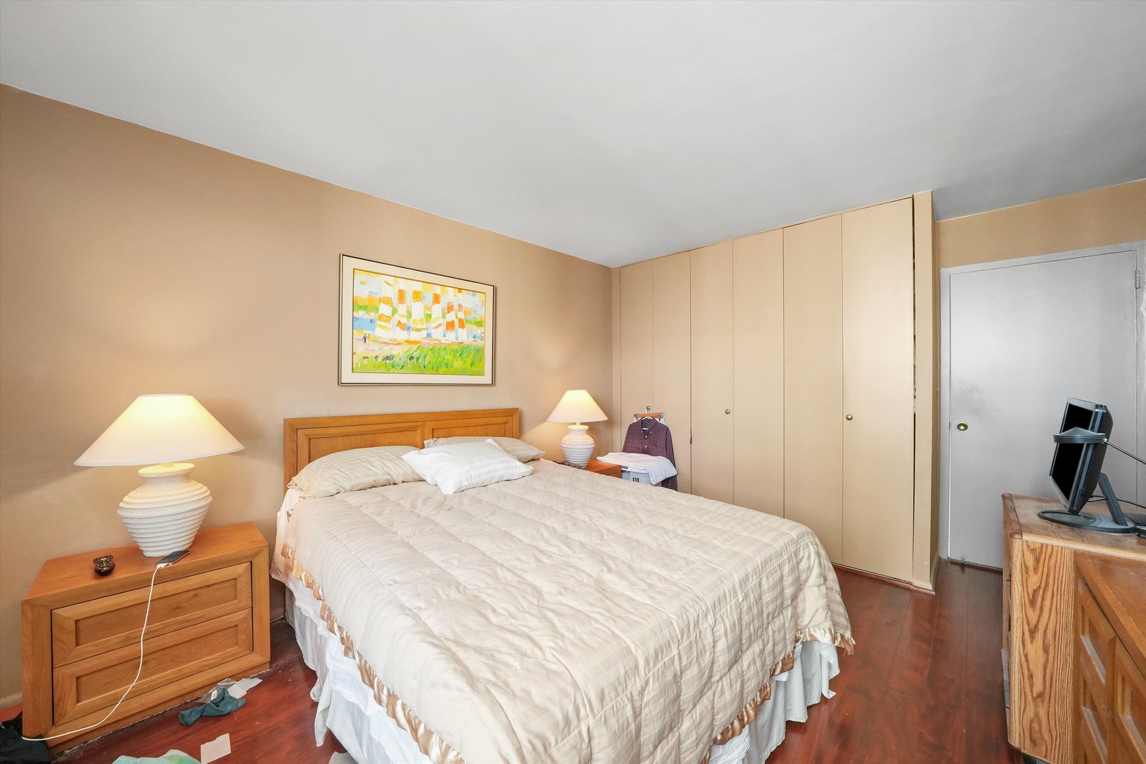 1460 N Sandburg Terrace Unit: 1610A