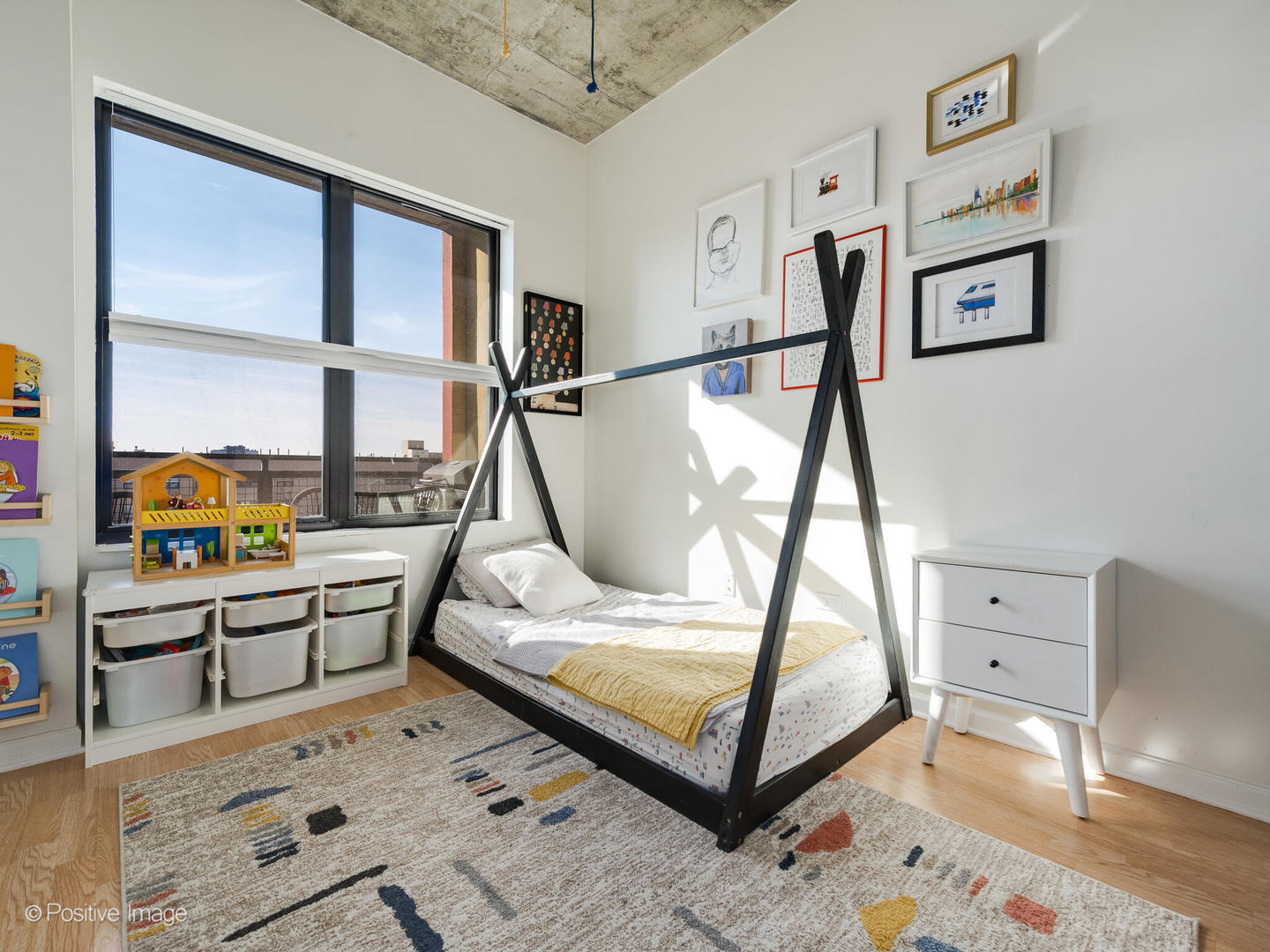 1122 W Catalpa Avenue Unit: 501