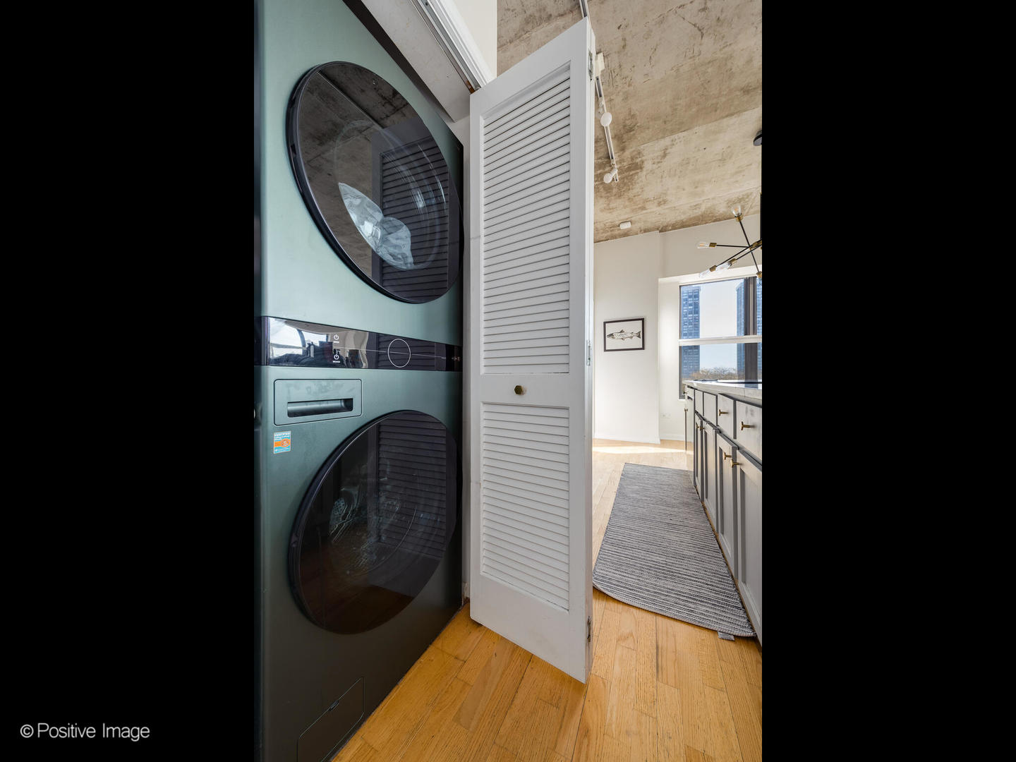 1122 W Catalpa Avenue Unit: 501