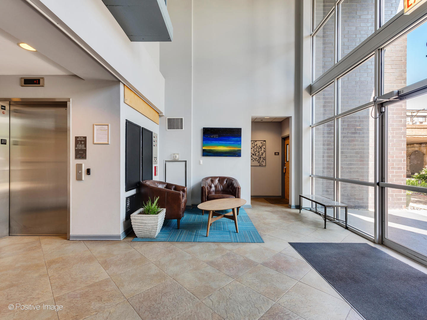 1122 W Catalpa Avenue Unit: 501