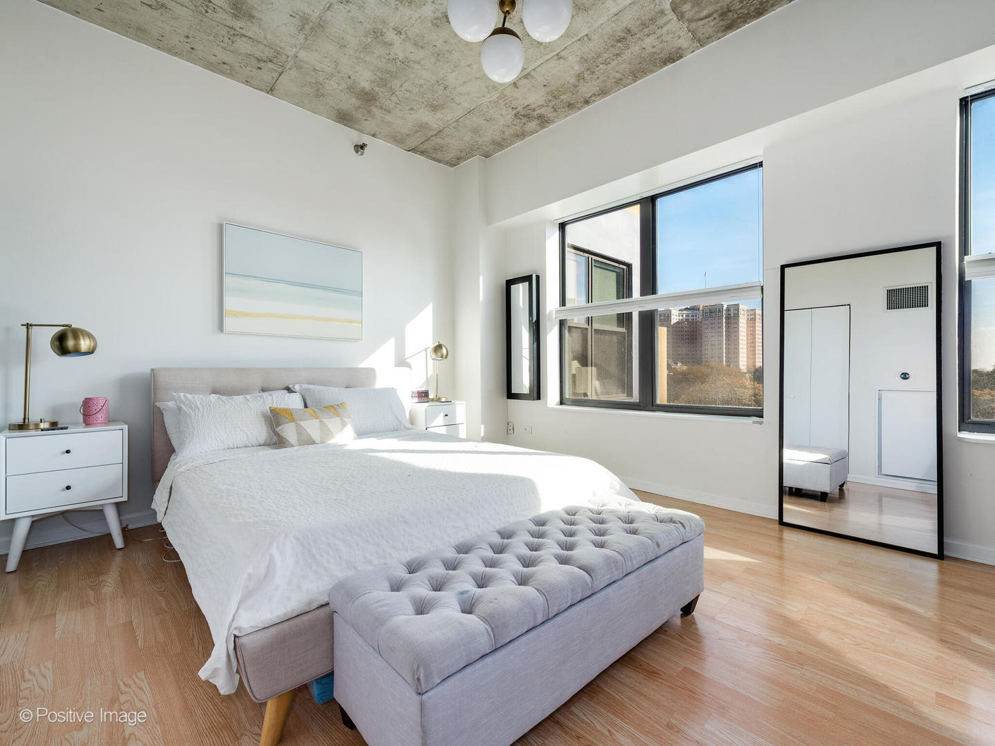 1122 W Catalpa Avenue Unit: 501