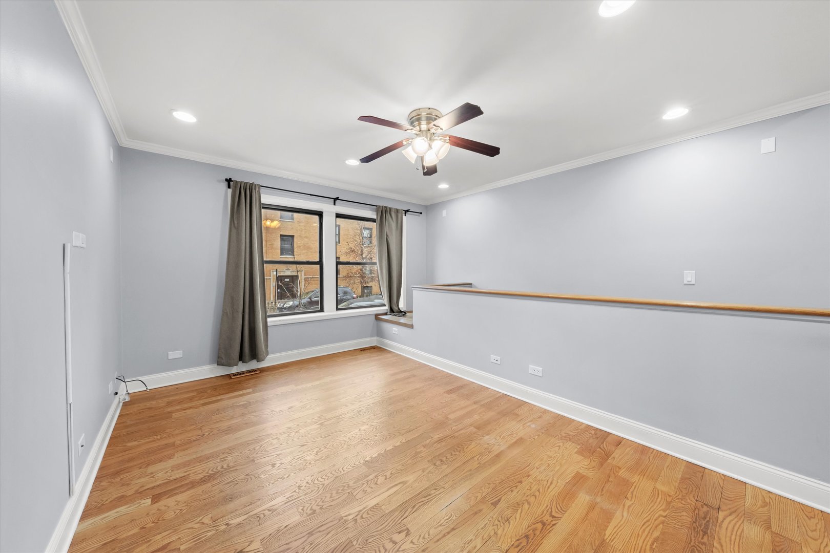 3331 W Schubert Avenue Unit: 1