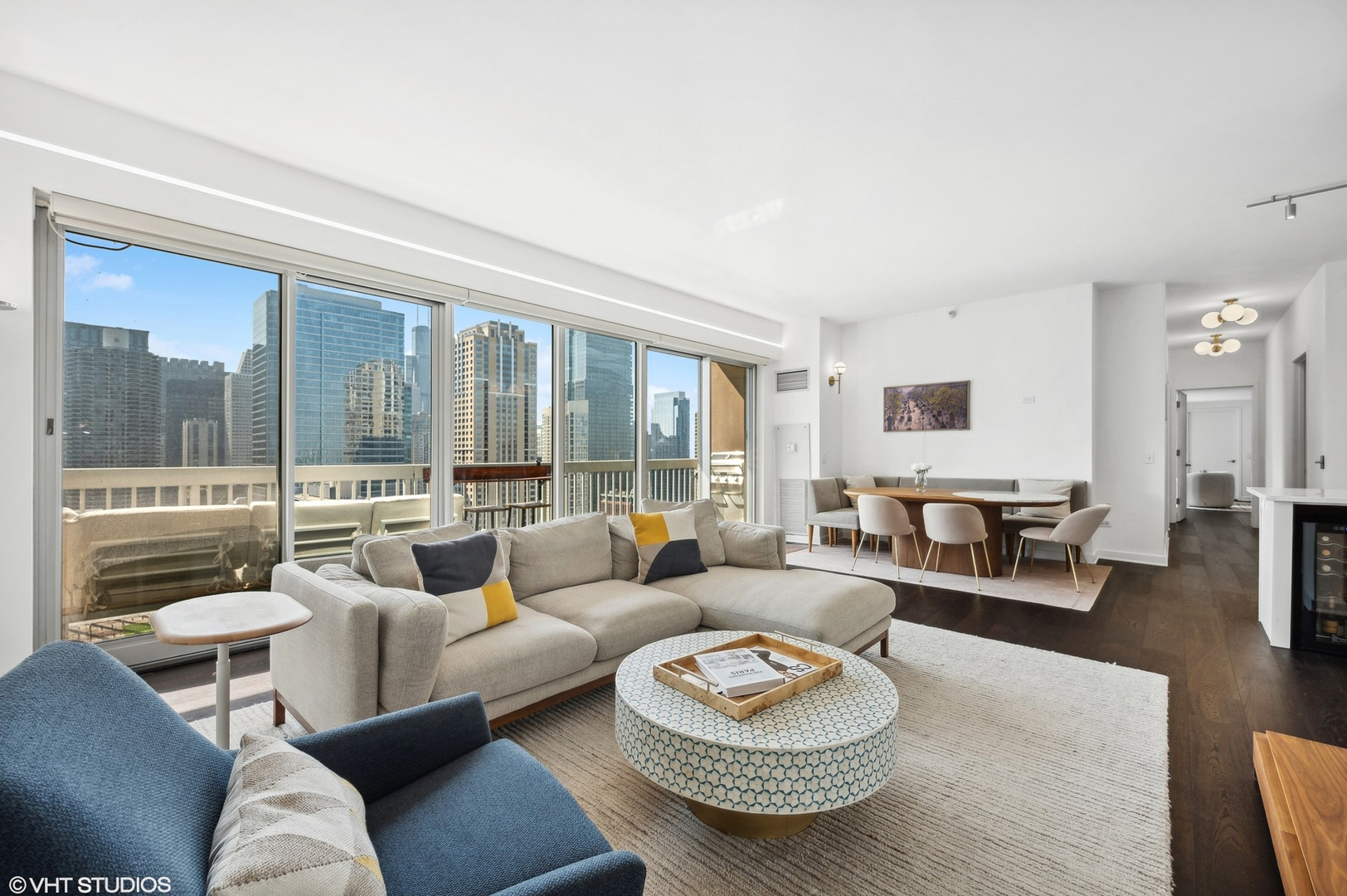 545 N Dearborn Street Unit: W3505