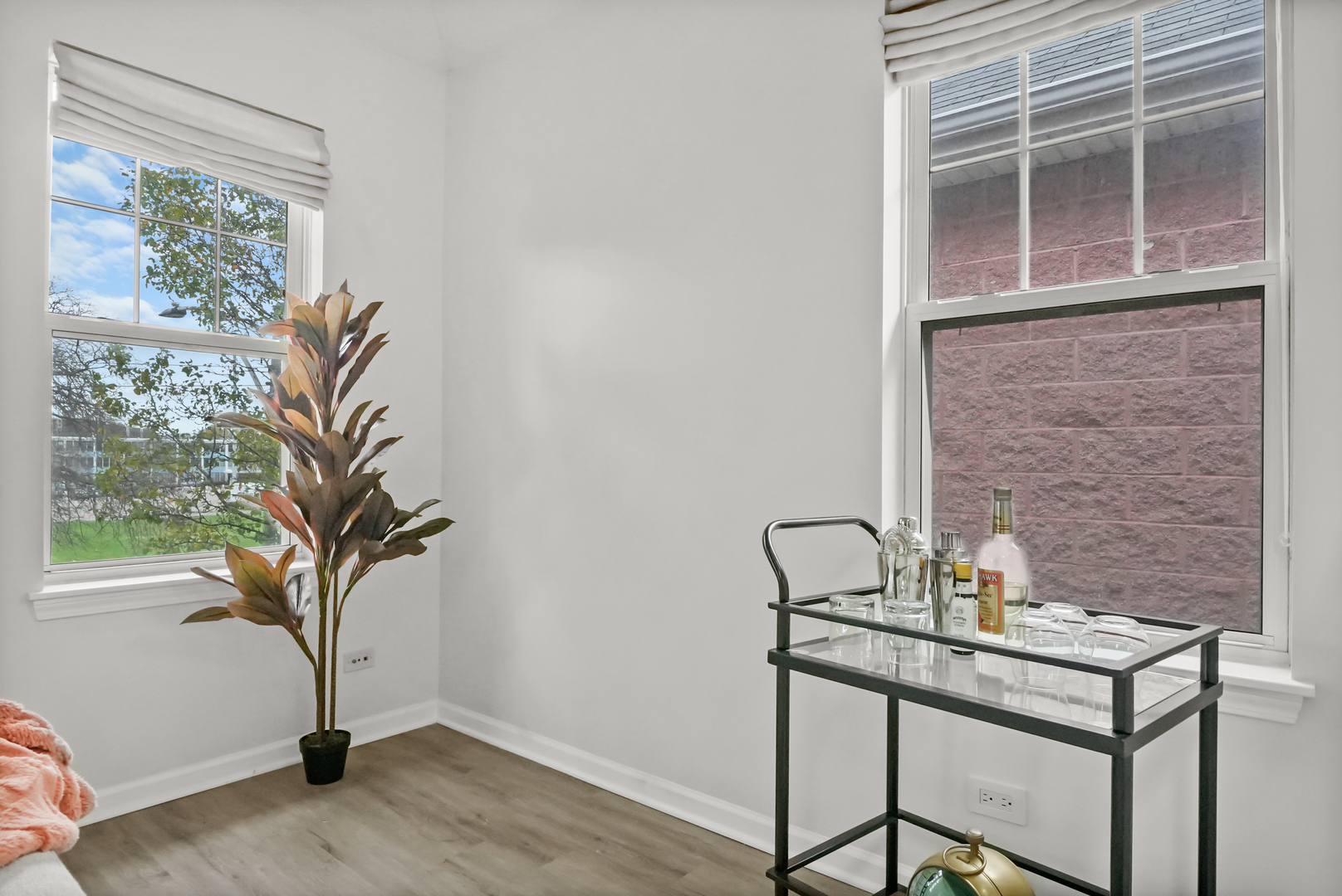 669 W Division Street Unit: C