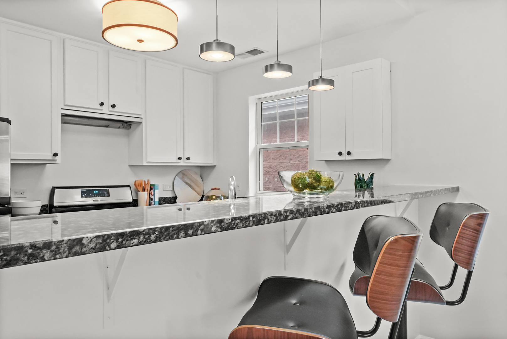 669 W Division Street Unit: C