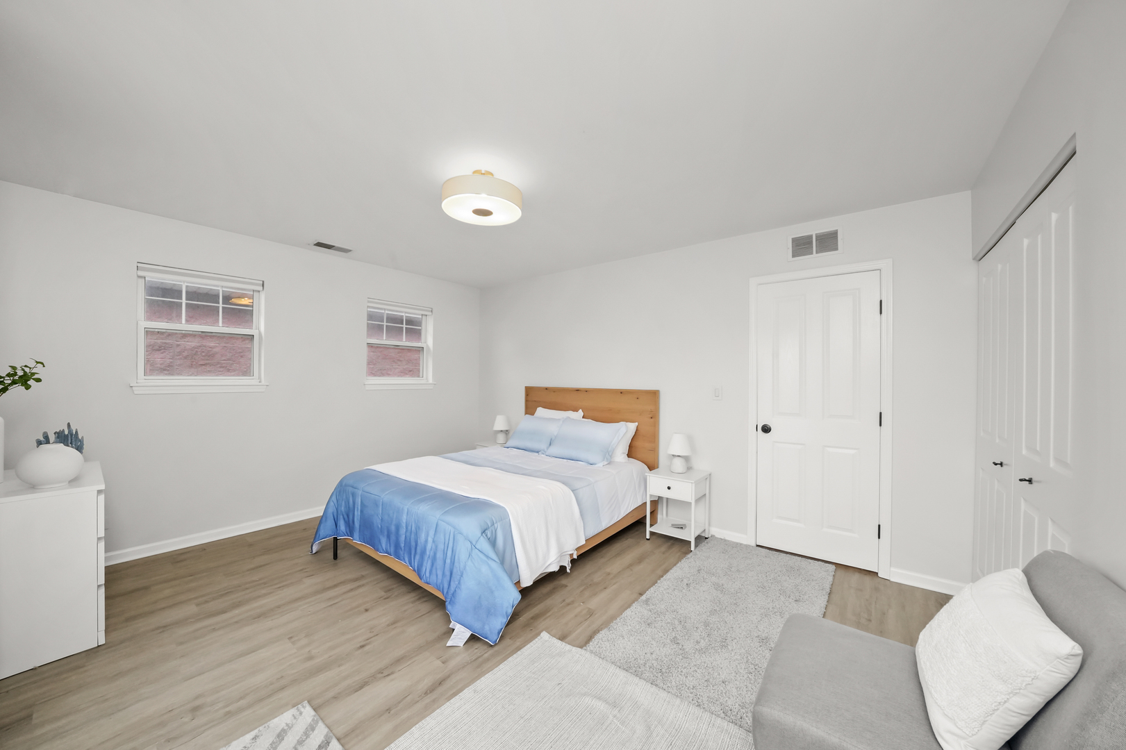 669 W Division Street Unit: C