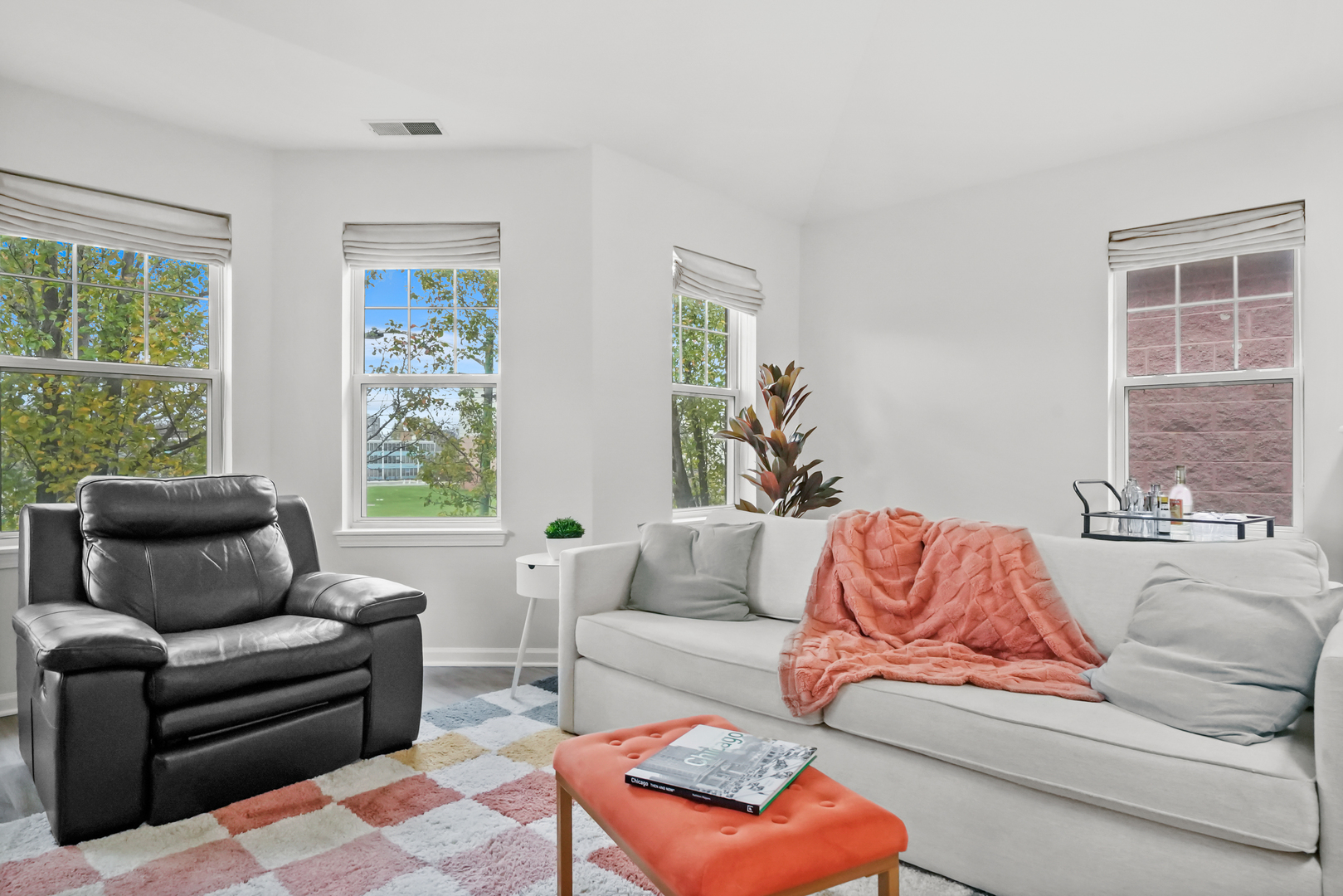 669 W Division Street Unit: C