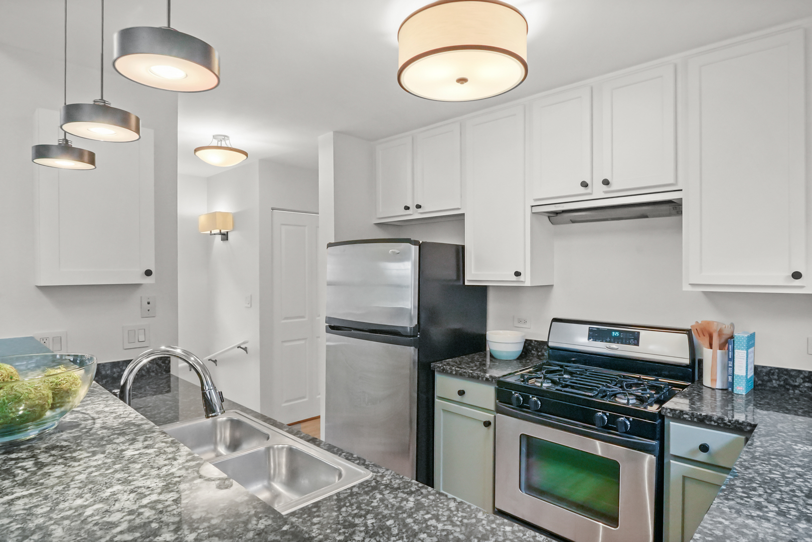 669 W Division Street Unit: C