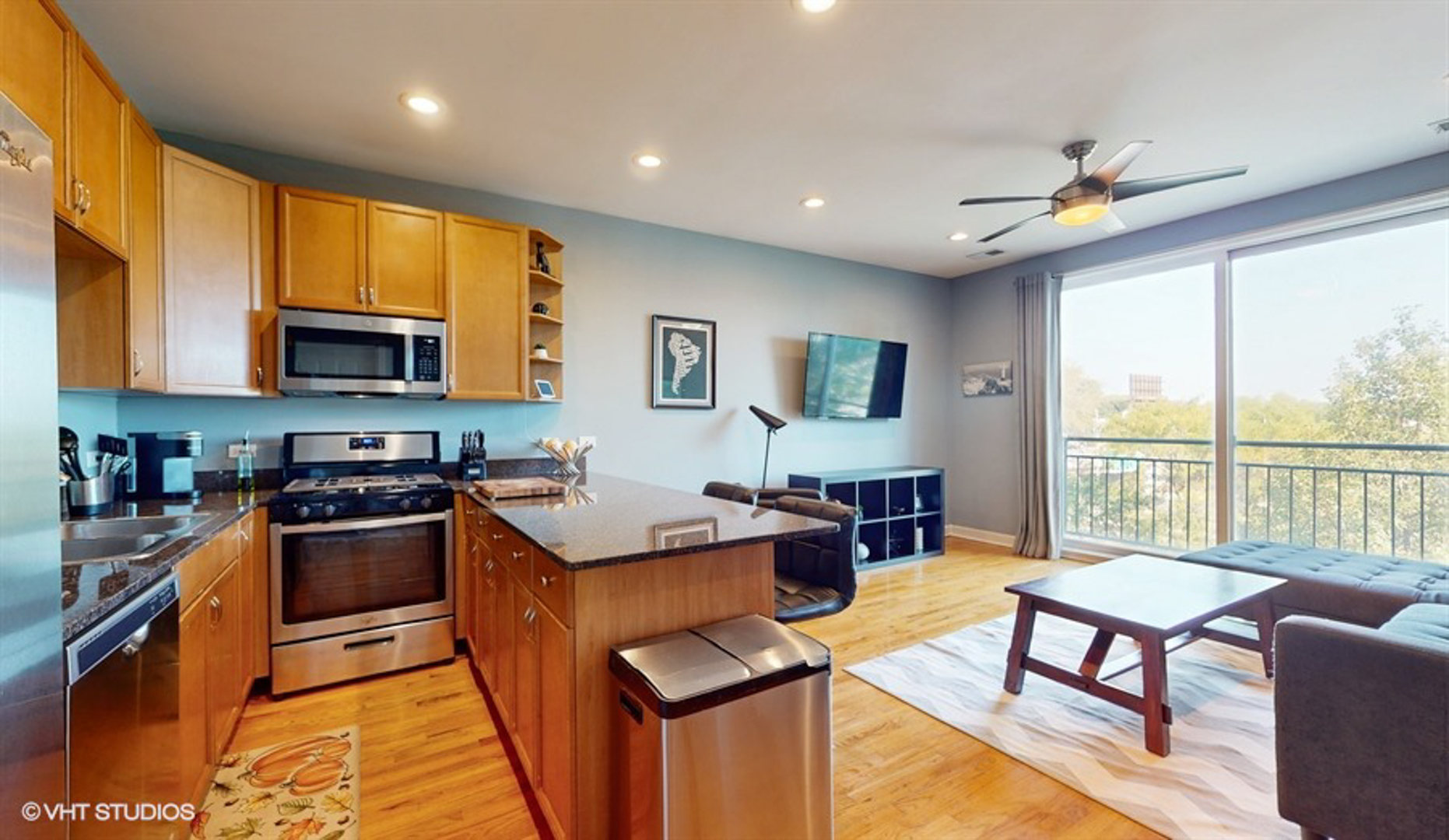 2743 W Congress Parkway Unit: 3W