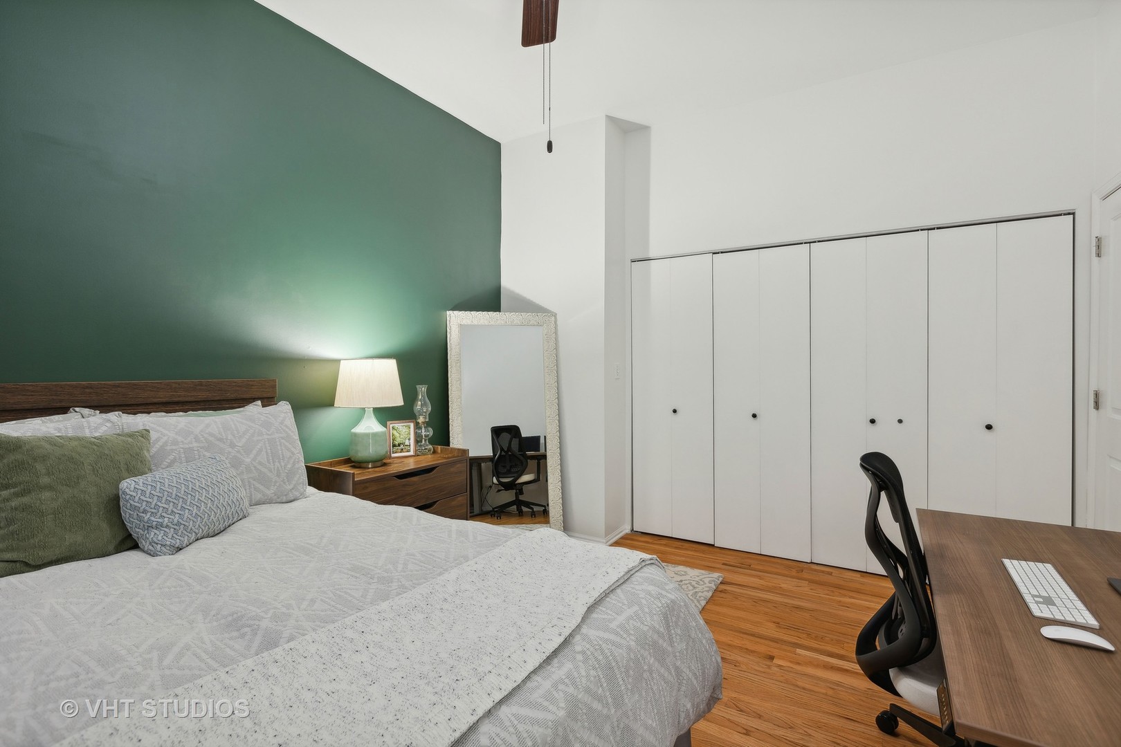 1702 W NORTH Avenue Unit: B2