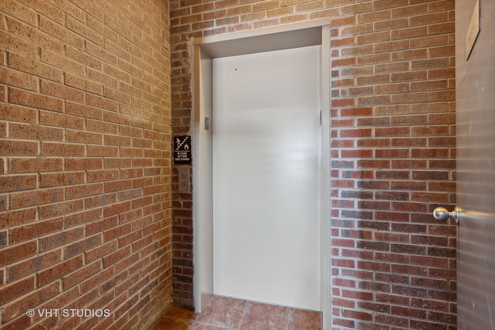 1702 W NORTH Avenue Unit: B2