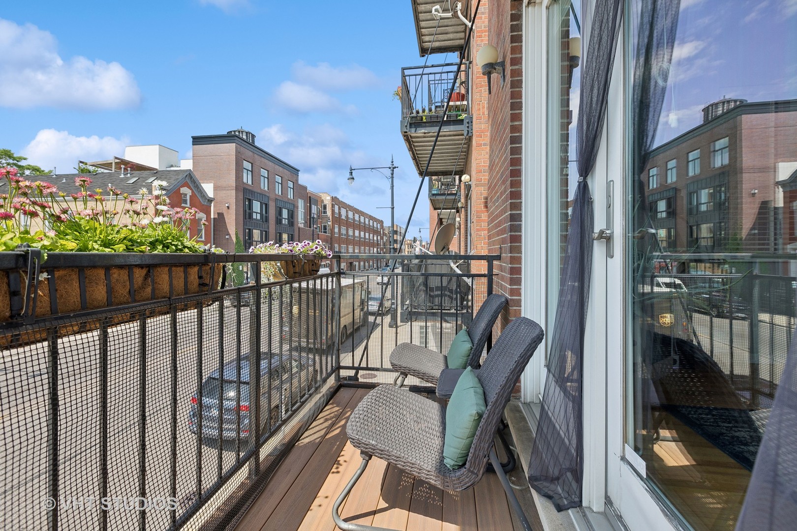 1702 W NORTH Avenue Unit: B2
