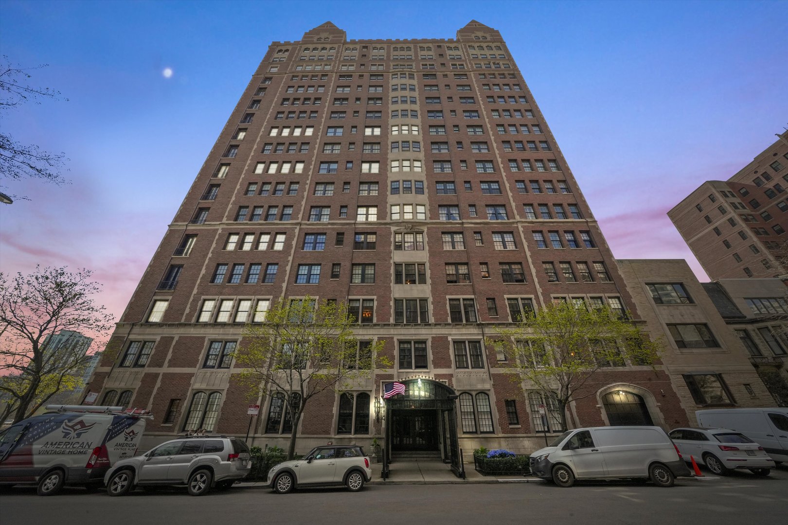 1120 N Lake Shore Drive Unit: 16C