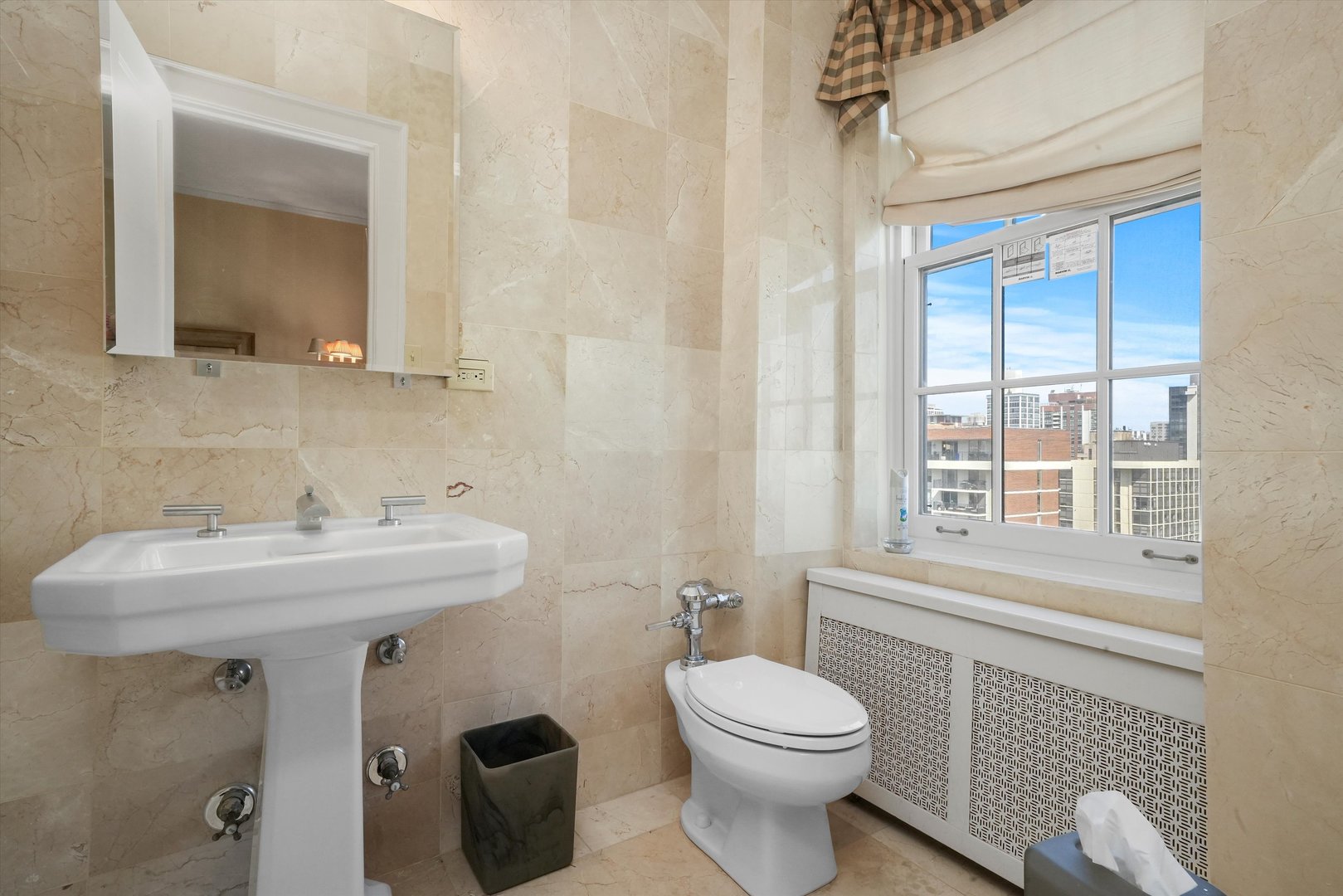 1120 N Lake Shore Drive Unit: 16C