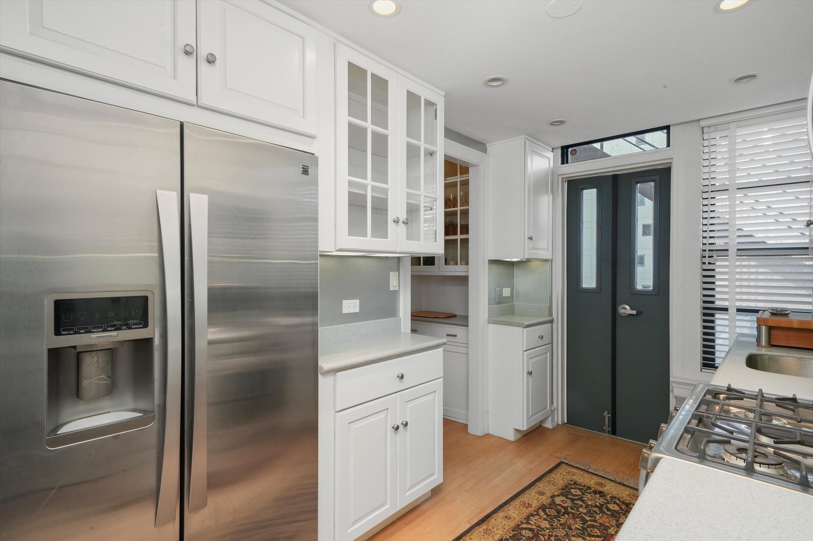 1120 N Lake Shore Drive Unit: 16C