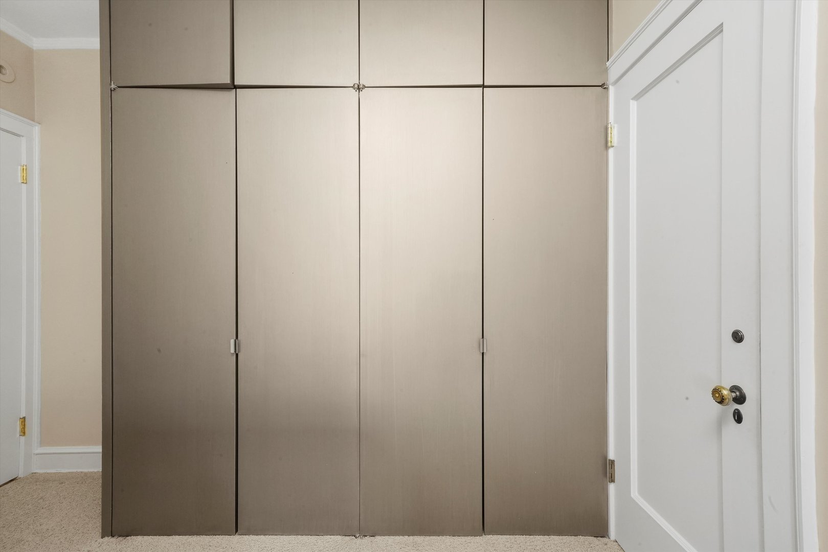 1120 N Lake Shore Drive Unit: 16C