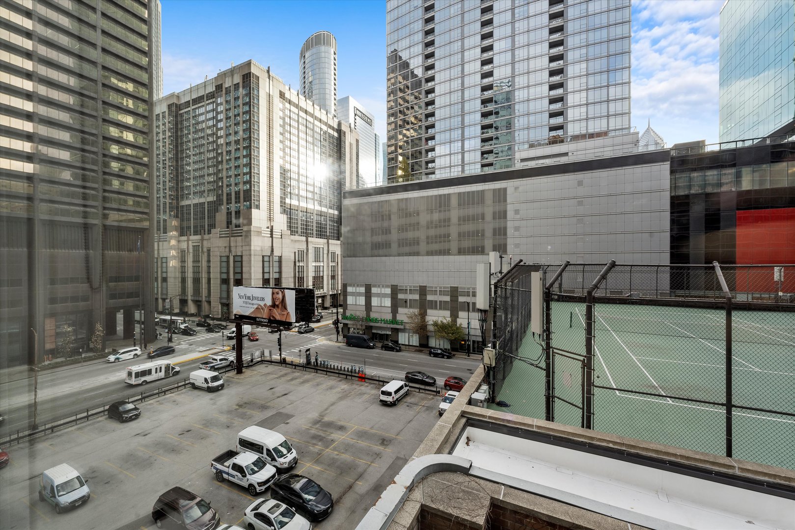 211 E Ohio Street Unit: 720