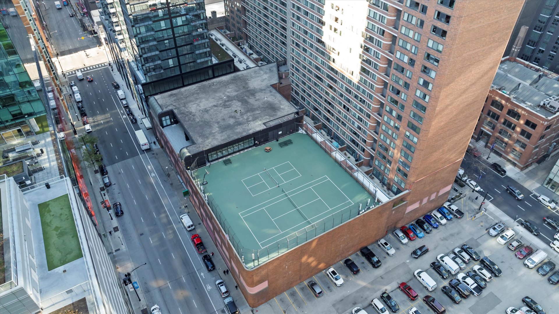 211 E Ohio Street Unit: 720