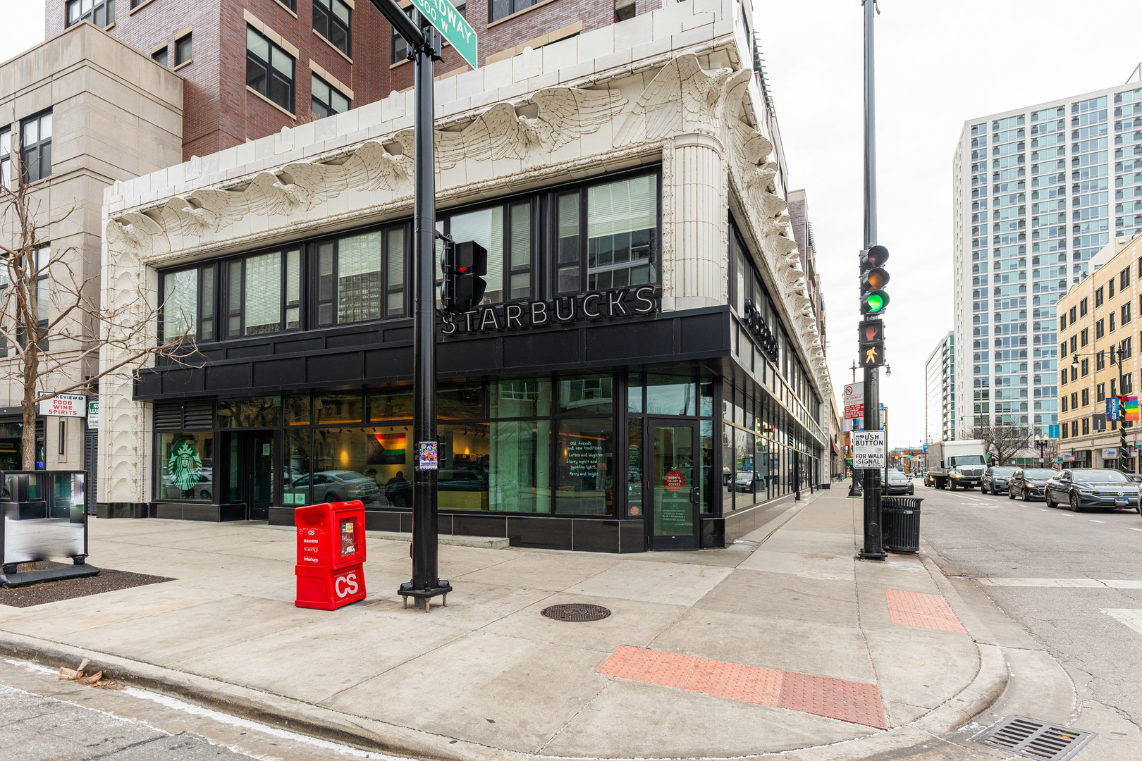 3900 N PINE GROVE Avenue Unit: 609