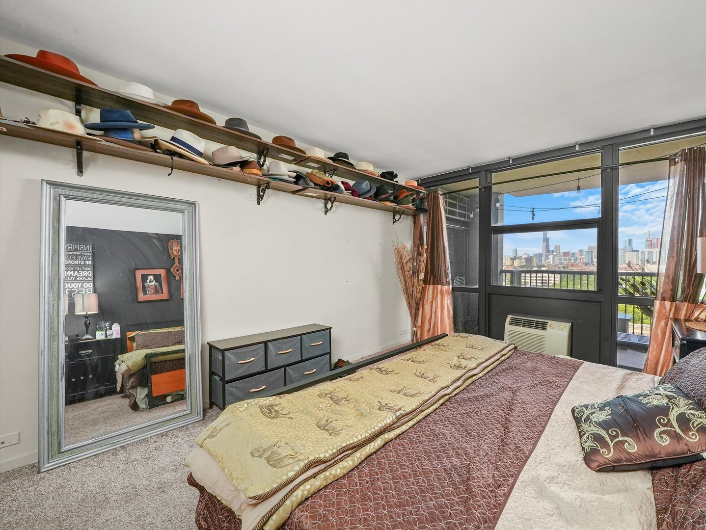 2901 S Michigan Avenue Unit: 1009