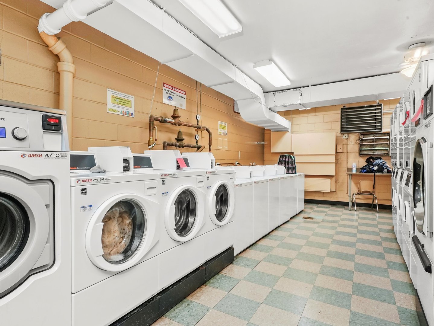 2901 S Michigan Avenue Unit: 1009