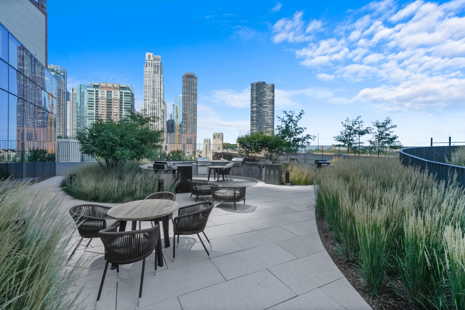 211 N Harbor Drive Unit: 2203