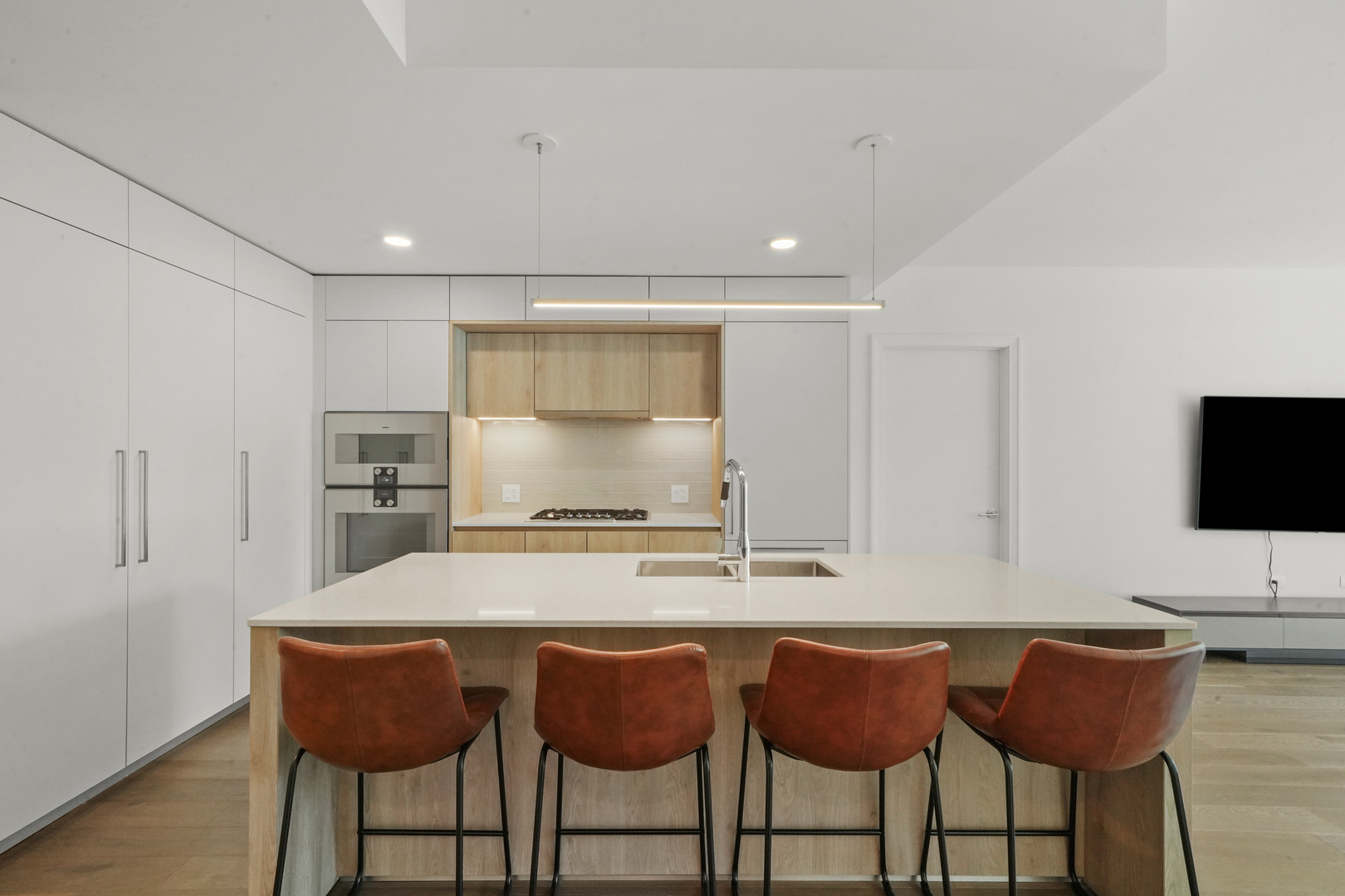 211 N Harbor Drive Unit: 2203