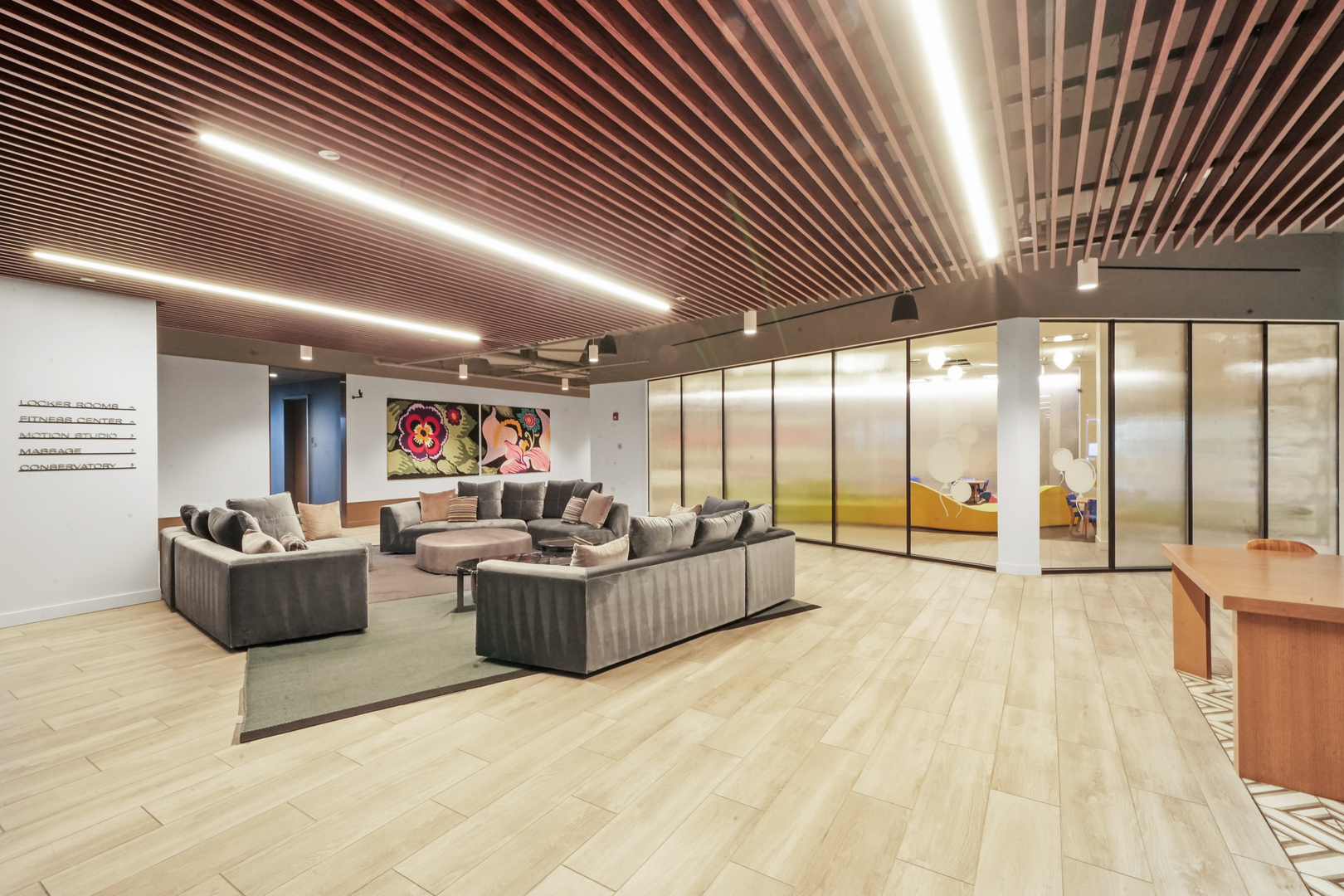 211 N Harbor Drive Unit: 2203