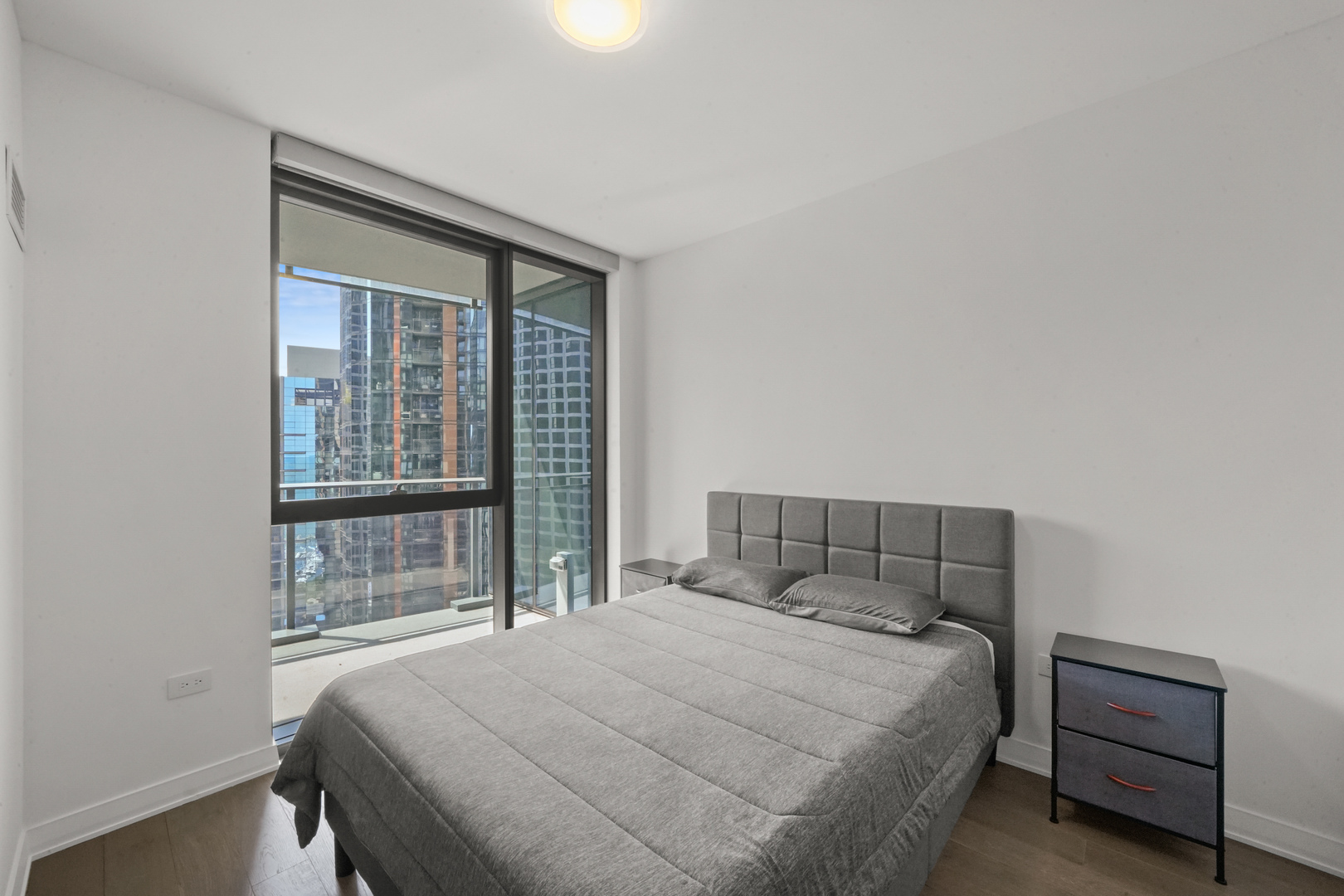 211 N Harbor Drive Unit: 2203
