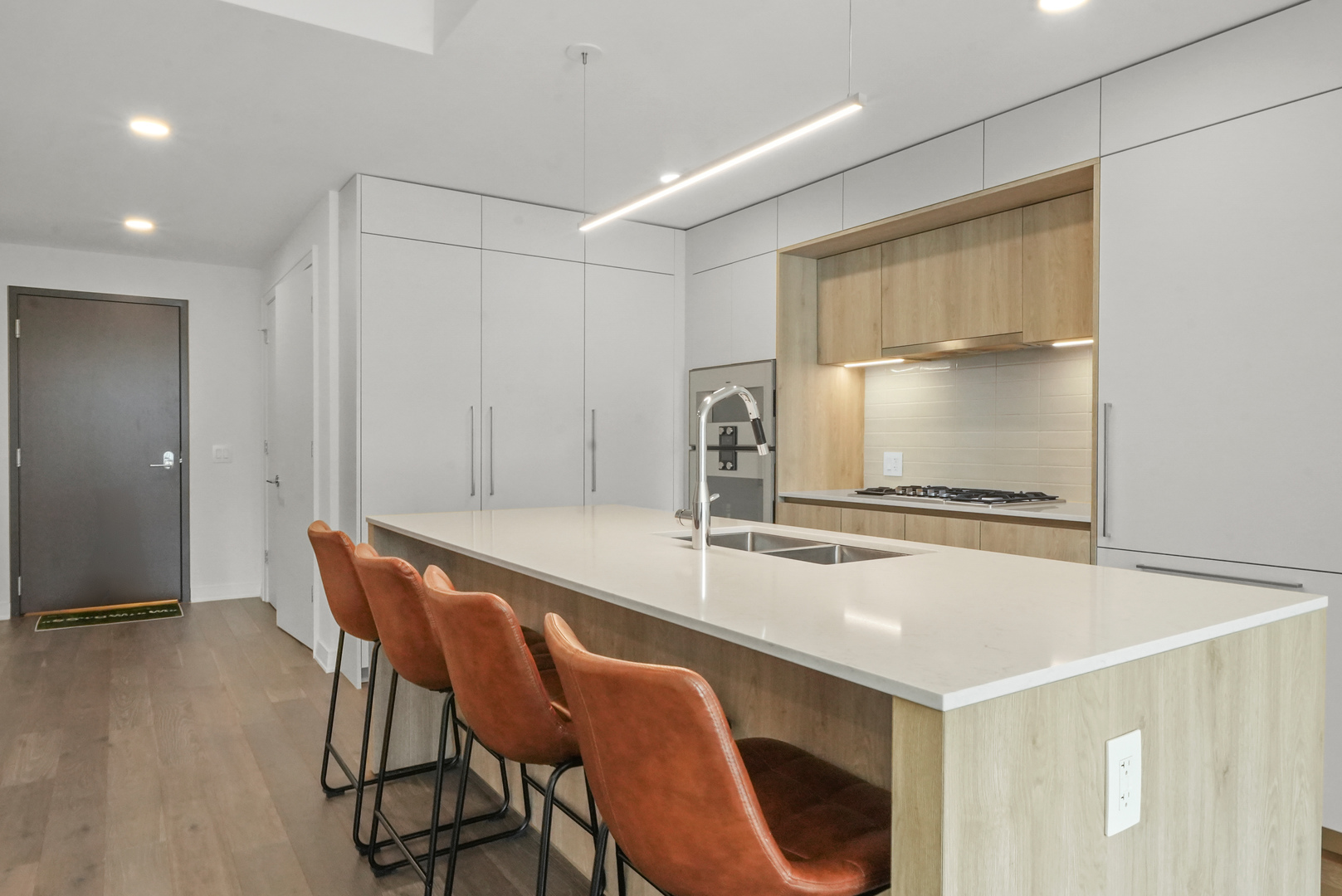 211 N Harbor Drive Unit: 2203